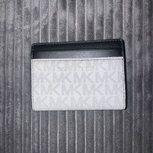 Michael Kors White & Black MK Signature Card Holder Bifold